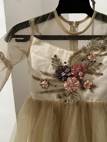 платье из фатина с кружевом: Детское платье, цвет - Бежевый, Б/у — 10