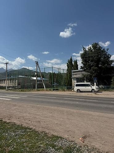 Дома: 170 м², 4 комнаты — 3