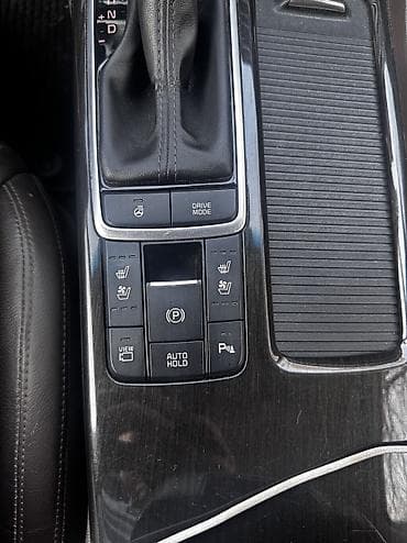Продажа авто: Kia K5: 2018 г., 2 л, Автомат, Газ, Седан — 4
