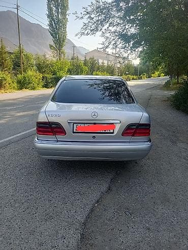 споттер для кузова: Mercedes-Benz E-Class: 1999 г., Седан — 5