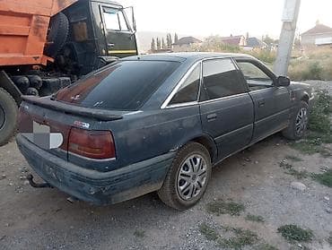 Mazda 626: 1990 г., 1.8 л, Механика, Бензин, Седан — 2