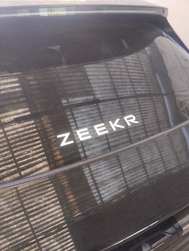 Geely: Zeekr : | 2025 г. Кроссовер — 5