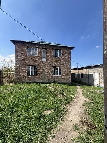 Продается кирпичный двухэтажный дом с земельным участком 10соток
