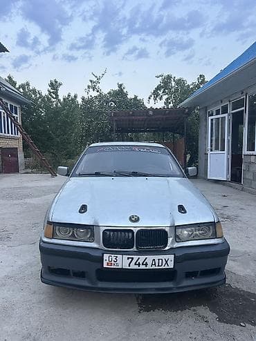 авто бесплатно: BMW 3 series: 1991 г., 1.6 л, Механика, Бензин, Седан — 5