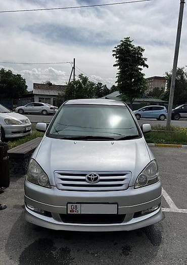 Toyota Ipsum: 2001 г., 2.4 л, Автомат, Бензин, Минивэн at lalafo.kg Toyota Ipsum: 2001 г., 2.4 л, Автомат, Бензин, Минивэн