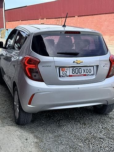 кia 7: Chevrolet Spark: 2017 г., 1 л, Автомат, Бензин, Хэтчбэк — 3