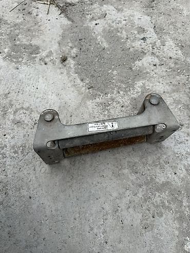 буксировочный трос: Лебёдка электрическая 12V, тяговое усилие 12000 lb (≈ 5,4 т) — 7