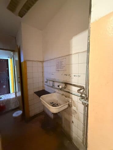 продаю дом тец 2: 1 комната, 12 м², Общежитие и гостиничного типа, 4 этаж — 5