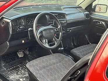 Volkswagen Golf: 1995 г., 1.8 л, Автомат, Бензин, Хэтчбэк — 8