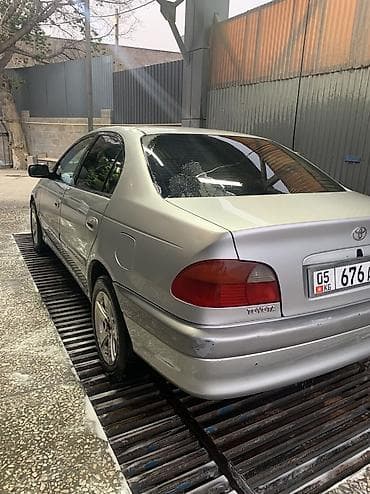 255 55 18: Toyota Avensis: 1999 г., 1.8 л, Механика, Бензин, Седан — 6