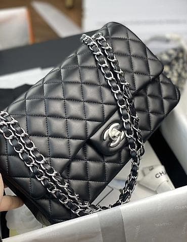 Классическая сумка, Chanel, Материал: Натуральная кожа, Стеганая модель, Женские
