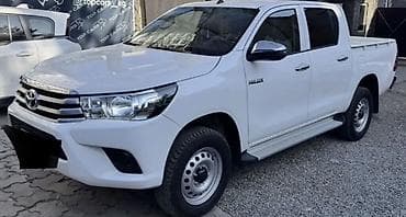 обмен на малолетражку: Toyota Hilux: 2024 г., 2.7 л, Автомат, Бензин, Пикап — 2