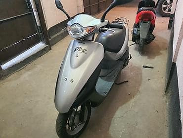 dio af27: Honda Dio (AF56) — компактный городской скутер с удобной посадкой и — 1