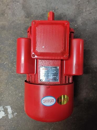 Электрический двигатель мощность двигателя 7.5кв оборот мин 3080 одно