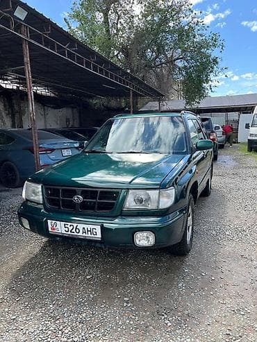 Subaru Forester: 1999 г., 2 л, Механика, Универсал