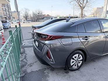 step rf3: Toyota Prius: 2017 г., Вариатор, Гибрид, Хэтчбэк — 4