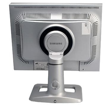 sony a 7: Монитор, Samsung, 21" - 22" — 3