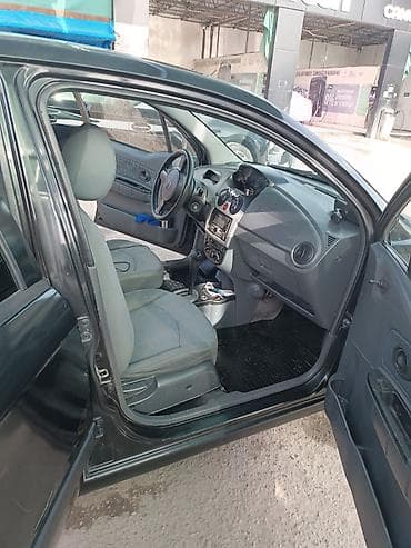 купить автомобиль audi a4: Daewoo Matiz: 2005 г., 0.8 л, Автомат, Бензин, Хэтчбэк — 9