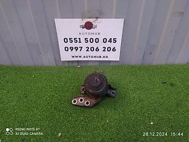 Подушка мотора Mitsubishi 2004 г.