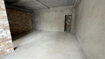 дом фасат: Коммерческое помещение 47,5 м² на первом этаже жилого комплекса - — 8