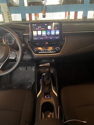 camry 2014: Toyota Corolla: 2021 г., 1.8 л, Вариатор, Гибрид, Седан — 5