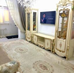 меняю доплатой мне: 2 комнаты, 72 м², 106 серия улучшенная, 3 этаж, Евроремонт — 4