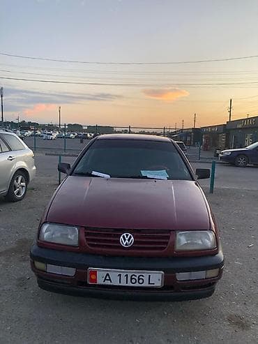 стоп венто: Volkswagen Vento: 1993 г., 1.6 л, Механика, Бензин, Седан — 2