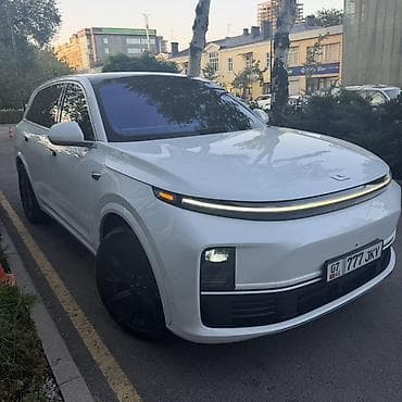 лисан авто: Lixiang L7: 2023 г., 1.5 л, Автомат, Гибрид, Кроссовер — 5