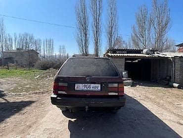 обмен на кабан: Volkswagen Passat Variant: 1991 г., 2 л, Ручные, Бензин, Универсал — 4