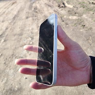 IPhone 13, Б/у, 128 ГБ, Белый at lalafo.kg IPhone 13, Б/у, 128 ГБ, Белый