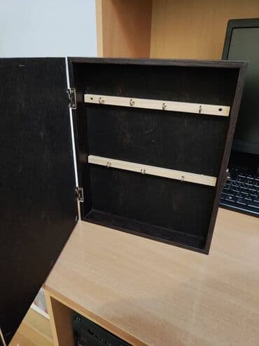 чехол ми 11 лайт: ПРОДАЕТСЯ Ключница В отличном состоянии Размер средний Ввиде картины — 2