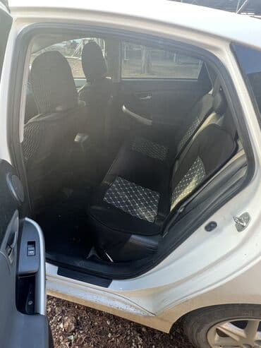 электрический мото: Toyota Prius: 2014 г., 1.8 л, Вариатор, Гибрид, Хэтчбэк — 7