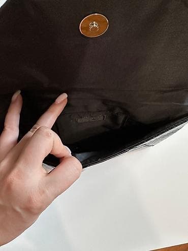 check it: Новый клатч заказали с Америки новый
С этикеткой — 4