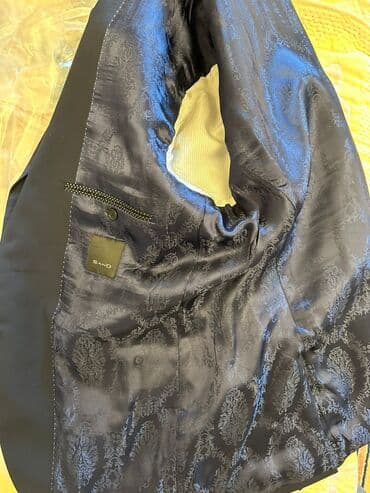 итальянское: Продаётся мужской Итальянский костюм “SAND” Размер 54 (Wool I Mohair — 10