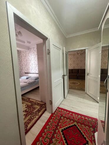 суточная квартиры бишкеке: 2 комнаты, Банные принадлежности, Бронь, Душевая кабина — 1