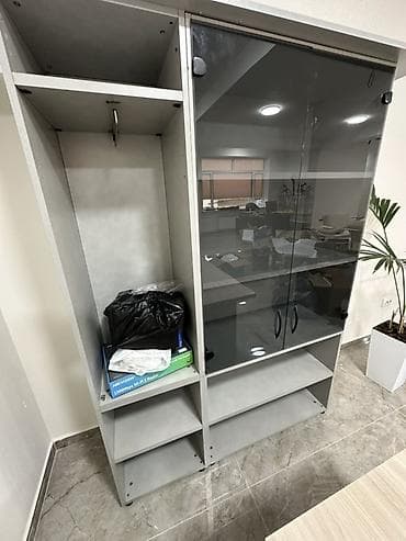 Комплектующие для мебели: Офисный комплект мебели в светло‑сером цвете (ЛДСП): - Письменный стол — 3