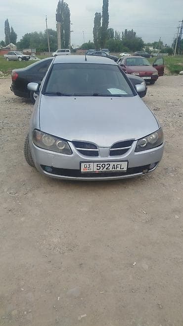 byd plus: Серебристый седан компакт-класса. Основные характеристики: - Кузов — 4