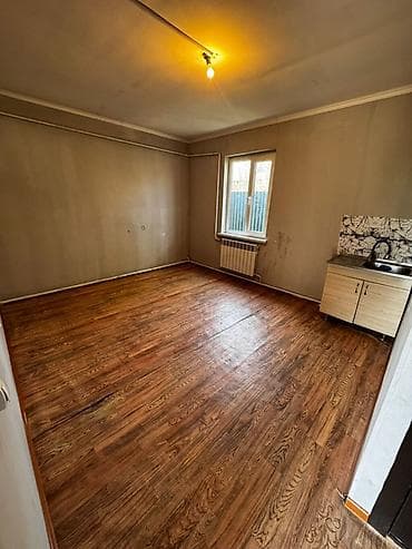 банный катёл: Квартира - Планировка: одно большое помещение с окном и радиатором — 2