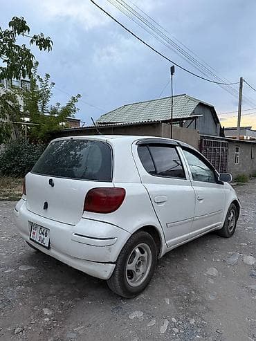 тоето пикник: Toyota Vitz: 2003 г. — 2