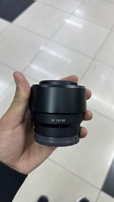 Объектив Sony FE 50mm f/1.8 - Крепление: Sony E (полный кадр