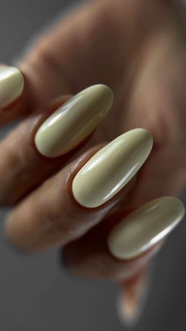 Обучение, курсы: Выравнивание, Дизайн, Наращивание ногтей, Маникюр, Педикюр, Услуги подолога, Консультация, Одноразовые расходные материалы, Требуются модели — 2