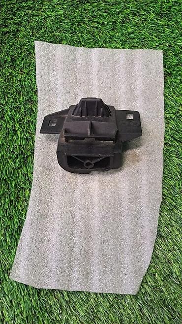 e65: Кронштейн салонного фильтра Bmw 7-Series E65 В хорошем состоянии — 2