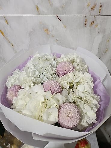 Нежный букет в пастельных тонах - Состав: воздушные шапки белой at lalafo.kg Нежный букет в пастельных тонах - Состав: воздушные шапки белой