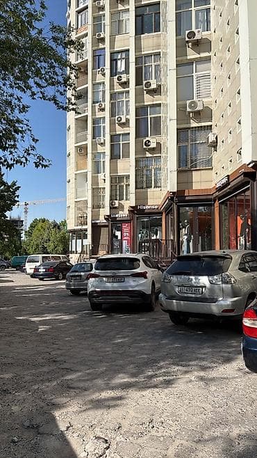 Недвижимость: Сдаётся кабинет свободного назначения в современном жилом комплексе — 1