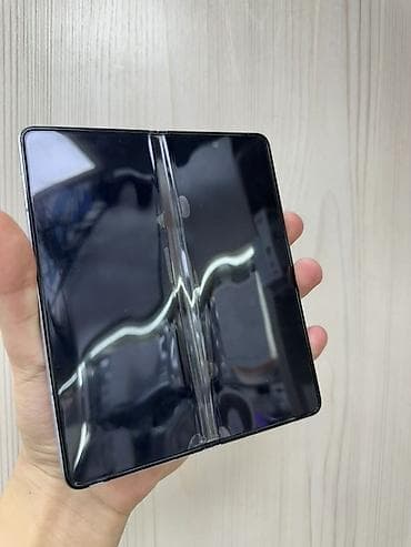 galaxy wath: Samsung Galaxy Z Fold 5, Б/у, 256 ГБ, цвет - Серый, 1 SIM, eSIM — 5