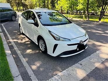 Унаа: Toyota Prius: 2019 г., 1.8 л, Вариатор, Гибрид, Хетчбек — 3