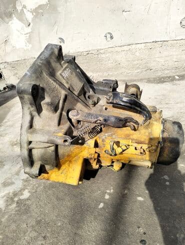 кулиса механика: Коробка передач Механика Mazda 1990 г., Б/у, Оригинал — 6