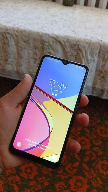 Samsung A10e, Б/у, 32 ГБ, цвет - Черный, 2 SIM