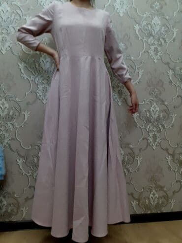 прокат платьев больших размеров: Нежно розово- фиолетовое длинное платье с ремнём на талии Рукава 3/4 — 2