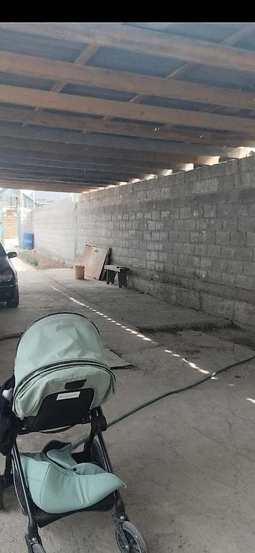 дом в токмаке: 70 м², 4 комнаты, Забор, огорожен — 4